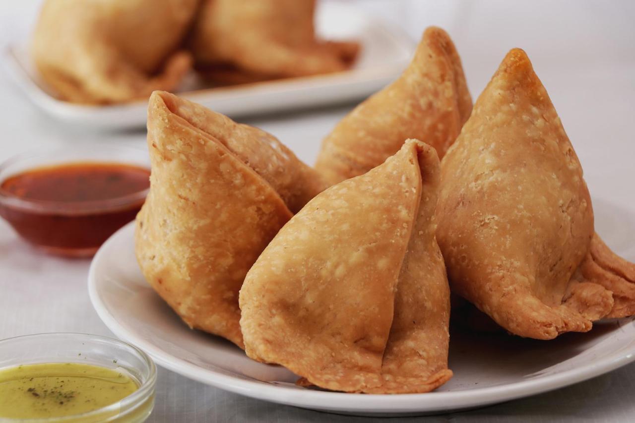 Oyo Florence Hotel 苏拉特 外观 照片