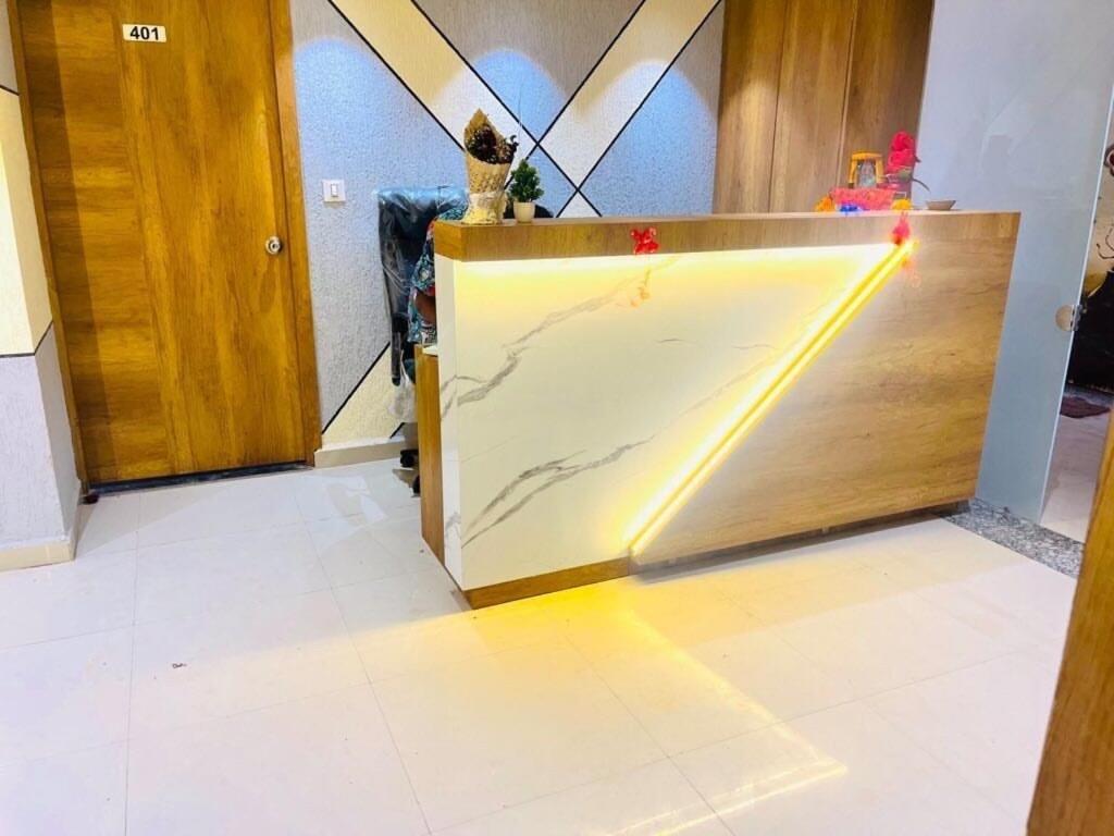 Oyo Florence Hotel 苏拉特 外观 照片